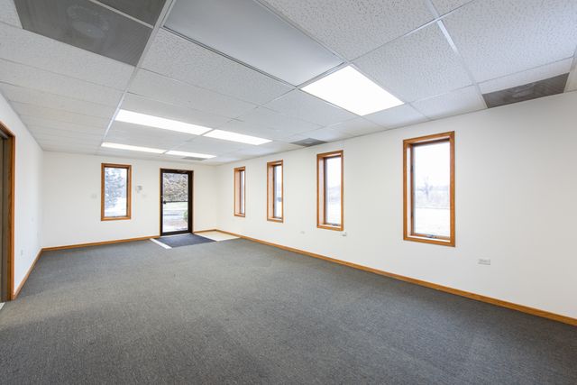 3401 16th St, Zion, IL 60099